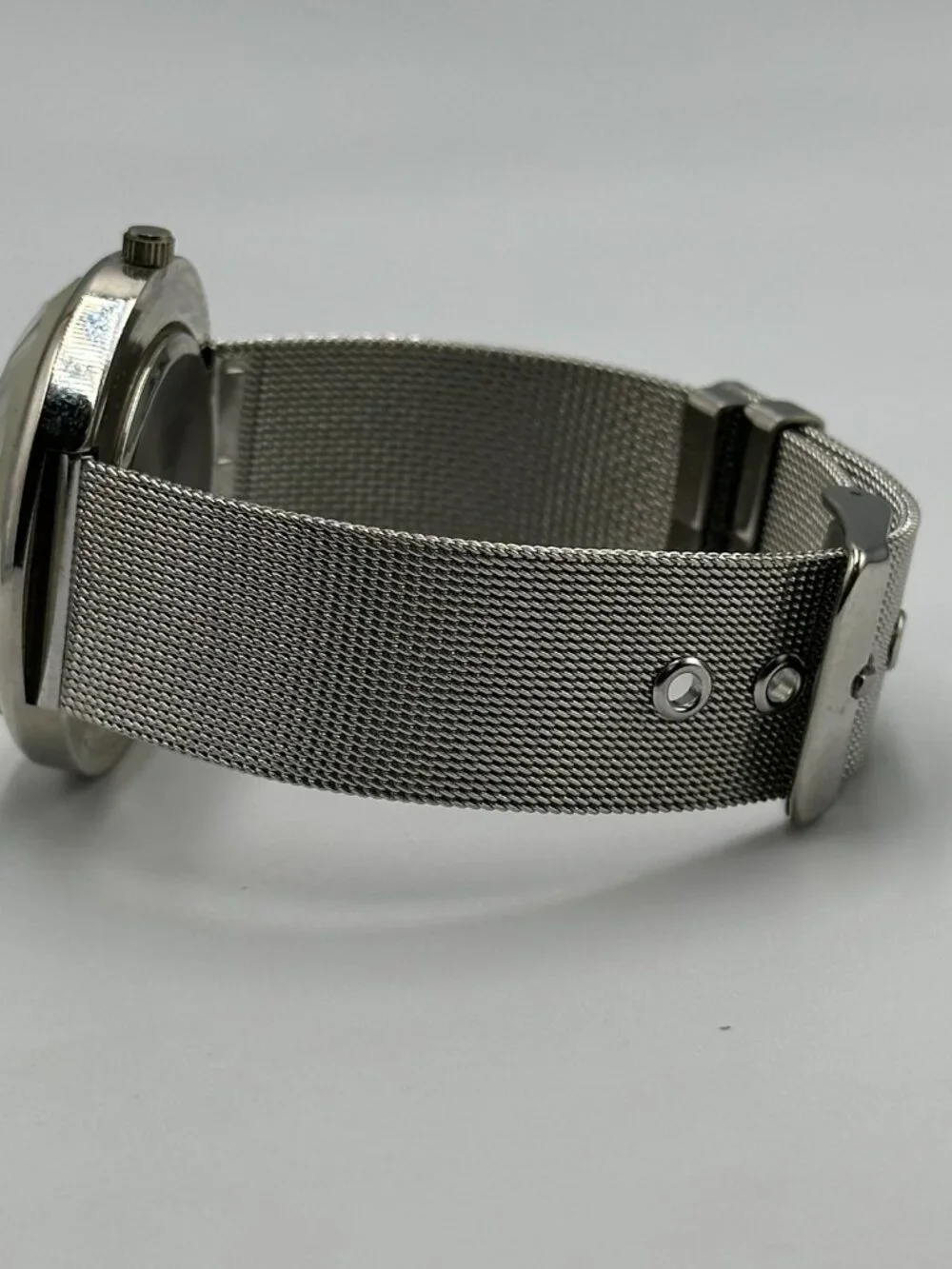 Accutime Womens Watch Faceted Bezel Round Silver Tone Mesh Band New Battery